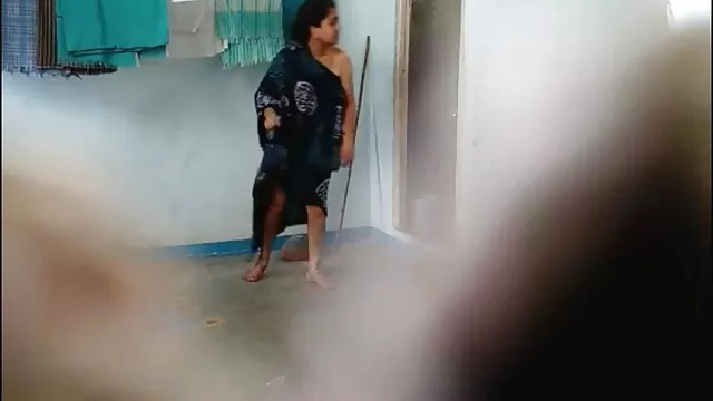 XXX sem registo  Faris rasgou uma mulher exuberante na videos eroticos com gordinhas vagina na cama.
