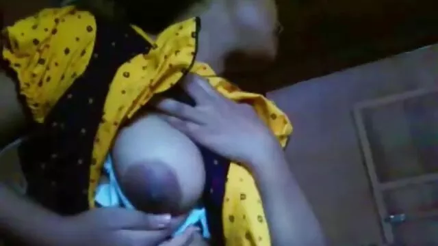 XXX sem registo  Vai ter com o chefe dela filmes eroticos hentai ao escritório.