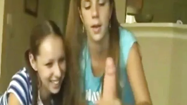XXX sem registo  A videos eroticos antigos cabra anal alemã foi rasgada na câmara em casa.