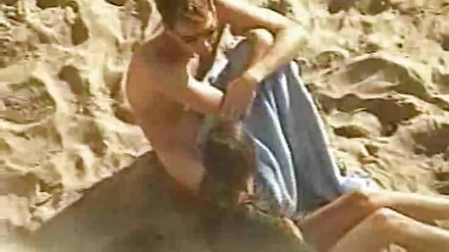 XXX sem registo  Namorada de pele escura toda fodida filme erótico pornô