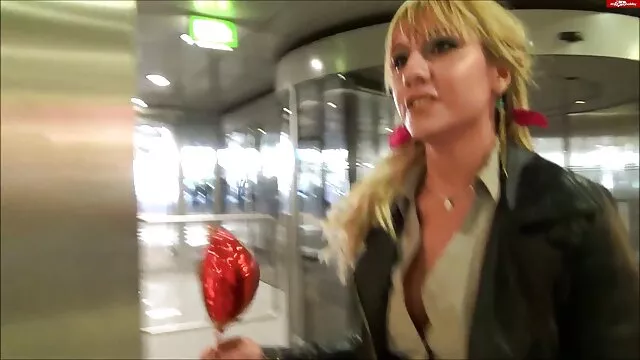 XXX sem registo  O jovem atira na pila da namorada tão video de contos eroticos surpreendente