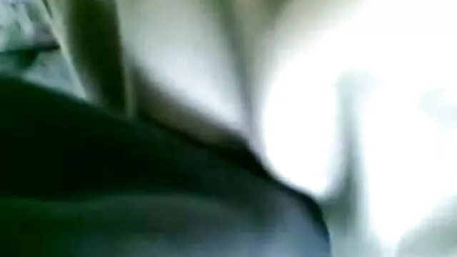 XXX sem registo  Quatro se med sexual com porno gráfico sexo três jovens
