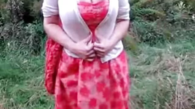 XXX sem registo  A rapariga magra fode uma grande pila no rabo filmes online grátis eroticos