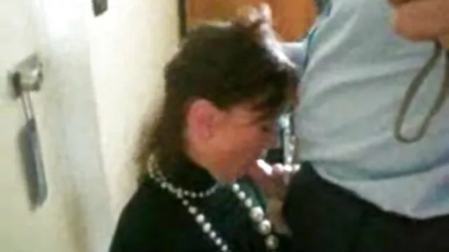 XXX sem registo  Um polícia fodido videos eroticos em portugues por uma loira russa.