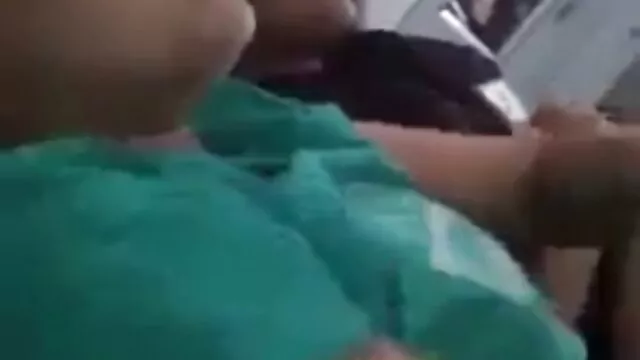 XXX sem registo  Linda puta fodendo por um membro filme porno com historia completo da ebony
