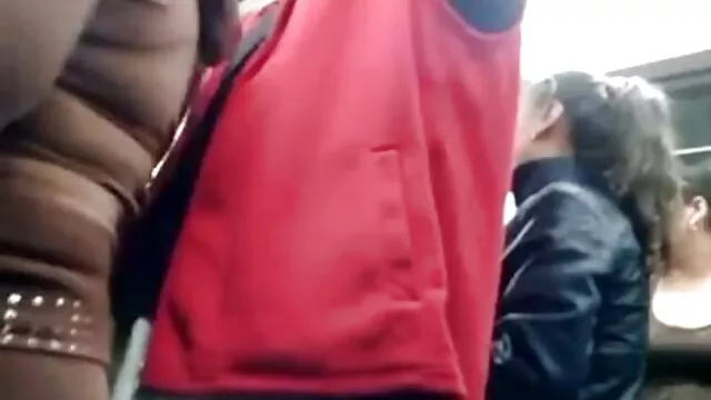 XXX sem registo  A loira chupa pilas e salta com video eróticos grátis paixão pelo seu amante.