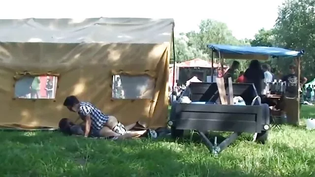 XXX sem registo  Duas mulheres russas com força videos eroticos em quadrinhos no rabo de um homem