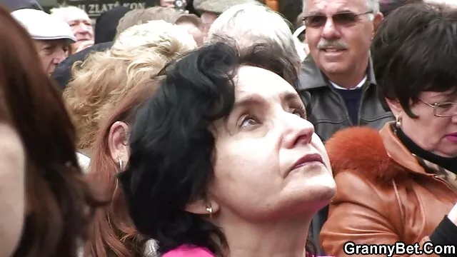 XXX sem registo  Depois do pato analse com a beleza, ela acabou num copo e deu-lhe videos eroticos de menage um presente para beber.
