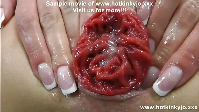 XXX sem registo  Uma loira firme e uma morena falida em ratas filme desenho erotico